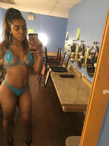 , 21  female escort, San Fernando Valley