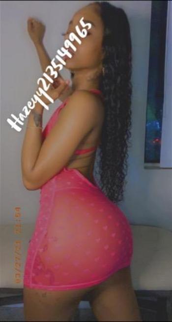 Hazeyy, 22  female escort, San Fernando Valley
