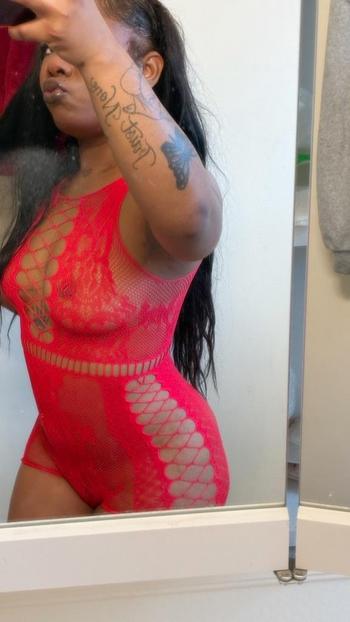 Kitty , 22  female escort, San Fernando Valley