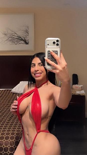 Yafi, 26  female escort, San Fernando Valley