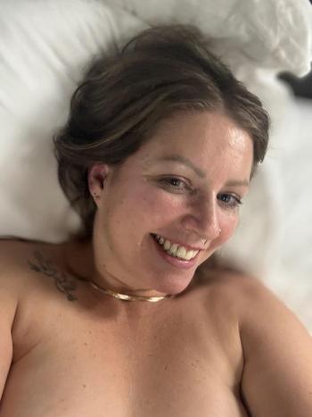 Bunny, 41  female escort, San Fernando Valley