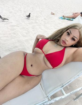 Lynn, 27  female escort, San Fernando Valley