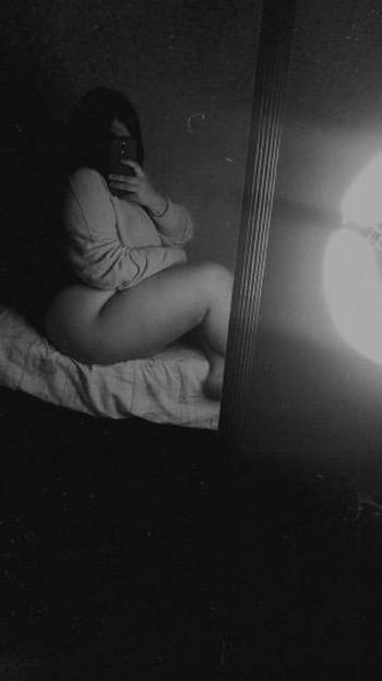 LUNA BABY , 22  female escort, San Fernando Valley