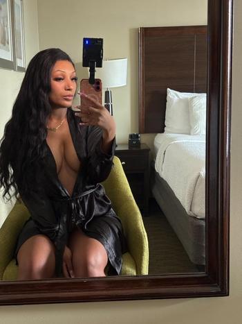 Arielle , 22  female escort, San Fernando Valley